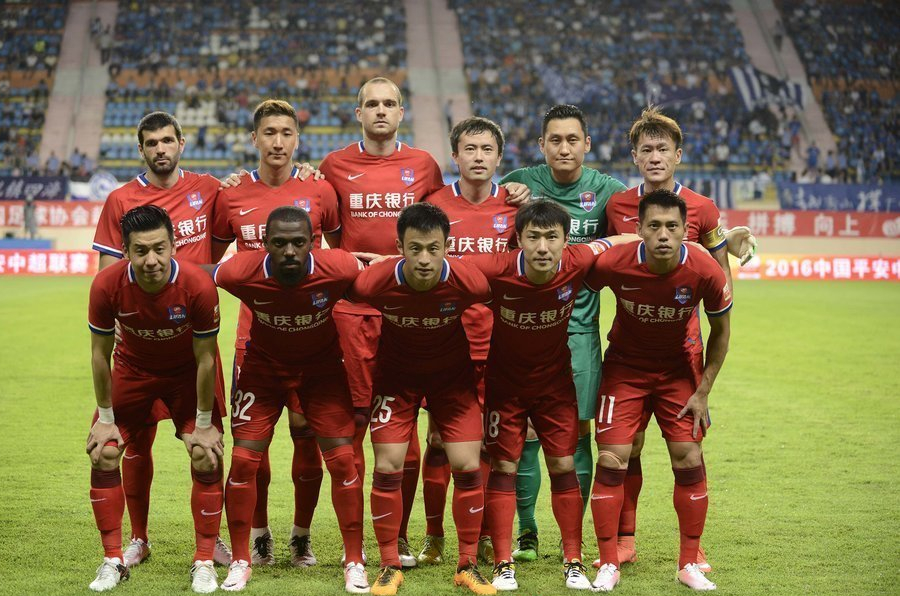 他还半开玩 他还半开玩