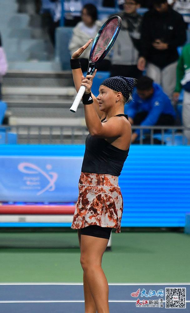 球的人士来 球的人士来